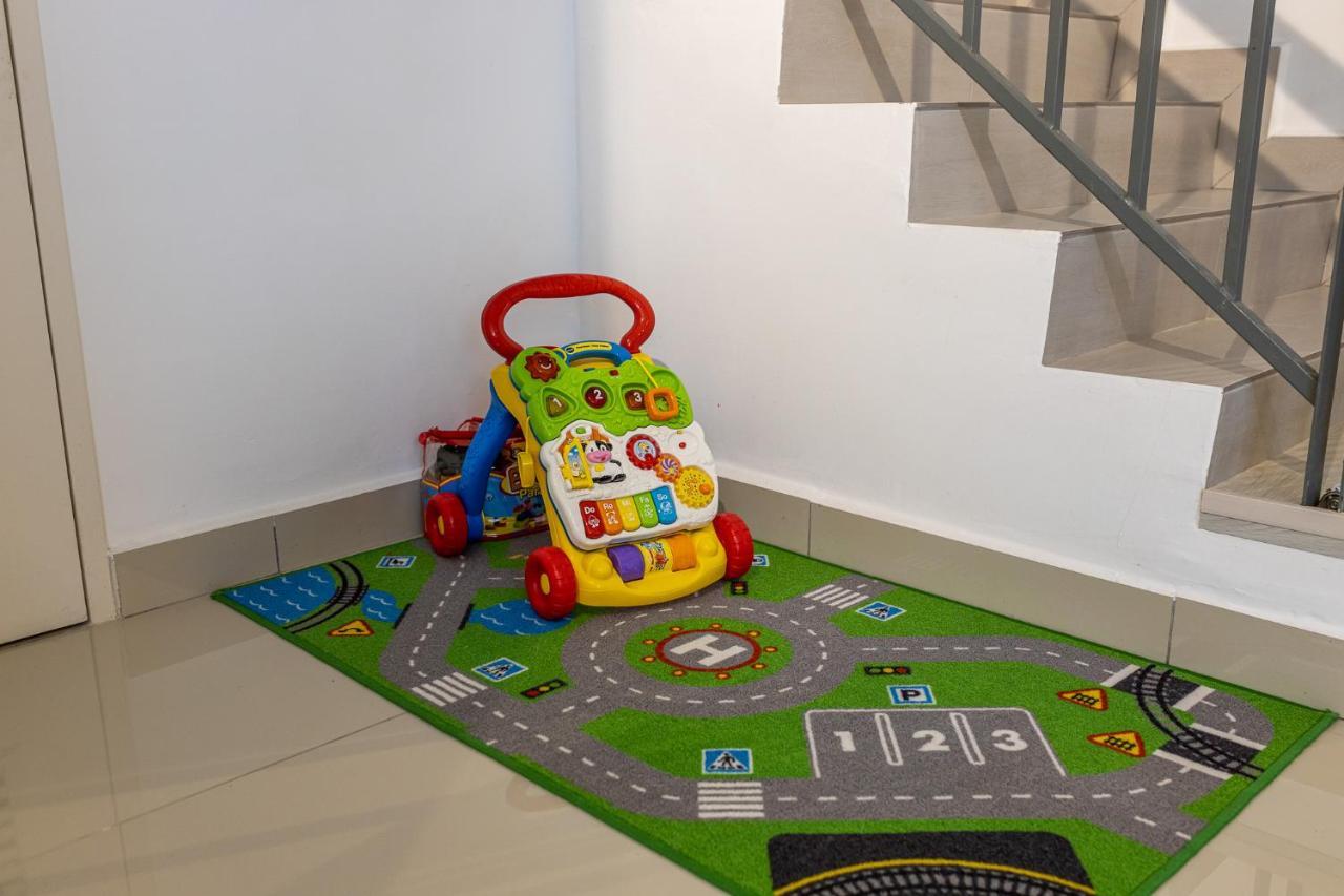 Desaru Babyfriendly Homestay מראה חיצוני תמונה